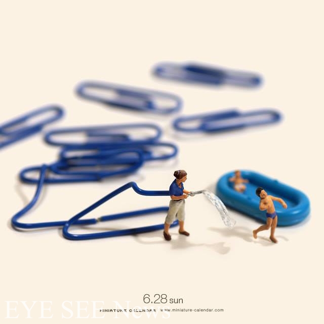 MINIATURE CALENDAR