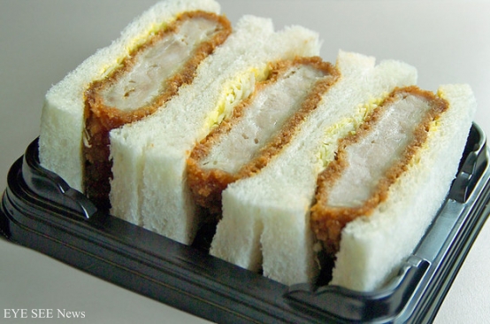 日本令外國旅客驚豔，便利商店內什麼都賣。圖／upload.wikimedia.org