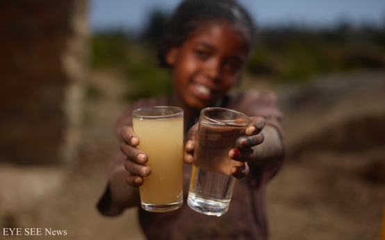 示意圖：將汙水變「淨」水。圖／水慈善（Charity: Water）。