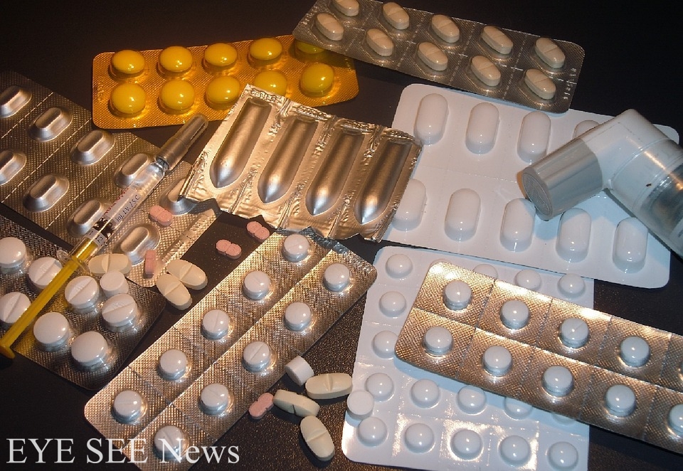 近幾日急診就診人數暴增2倍,光平日就診量最高峰單日達到150人次,醫師呼籲民眾多以電話拜年。圖/PIXABAY 近幾日急診就診人數暴增2倍,光平日就診量最高峰單日達到150人次,醫師呼籲民眾多以電話拜年。圖/PIXABAY