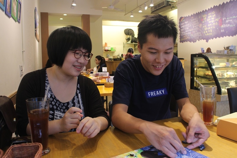 王詠心(左)與創業夥伴Stanley(右) 圖/鄭哲宇攝 王詠心(左)與創業夥伴Stanley(右) 圖/鄭哲宇攝