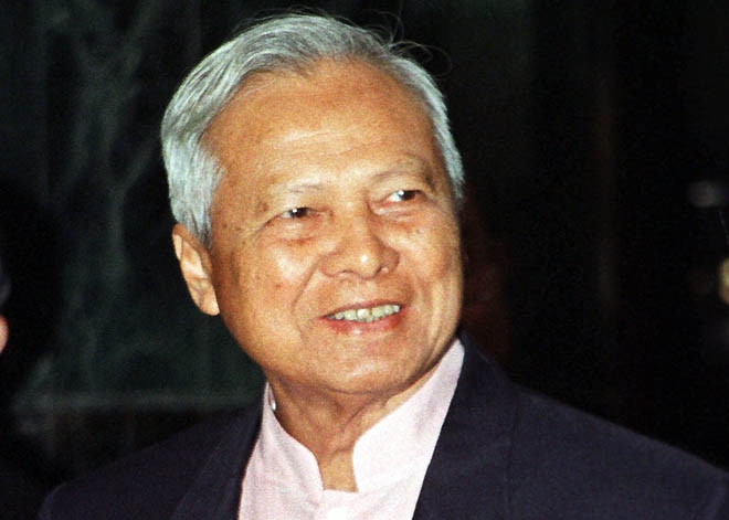 泰國臨時攝政王普瑞姆於1980至1988年間連任總理,與已故泰王蒲美蓬交情篤厚,數十年來在泰國政治史上扮演舉足輕重的角色,現年96歲。圖/Asian Correspondent 泰國臨時攝政王普瑞姆於1980至1988年間連任總理,與已故泰王蒲美蓬交情篤厚,數十年來在泰國政治史上扮演舉足輕重的角色,現年96歲。圖/Asian Correspondent