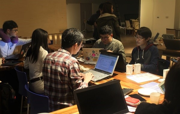 當天活動累計約40人次參與,其中也包含第一次參與維基編輯的初學者。圖/鄭哲宇 當天活動累計約40人次參與,其中也包含第一次參與維基編輯的初學者。圖/鄭哲宇