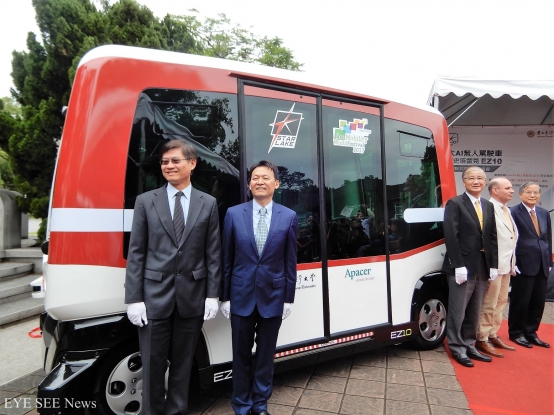 全台首輛無人駕駛巴士今年7月將在台大試運行。圖／李智棋