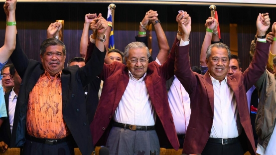 馬哈迪以93歲高龄再度當選大馬首相。（圖／路透社）